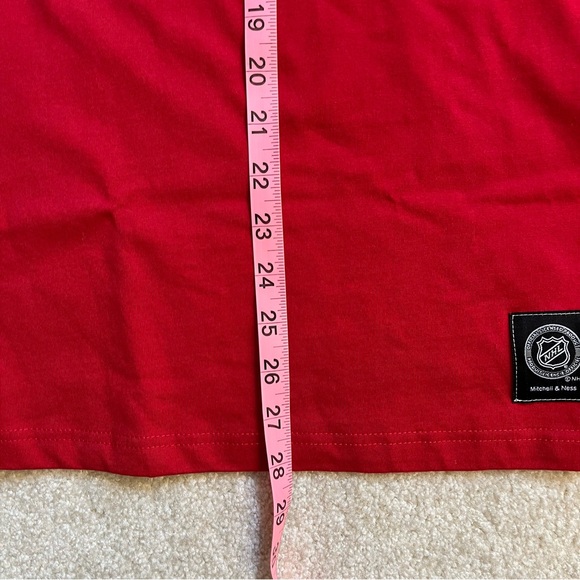 NEW Mitchell & Ness Shirt Mens Small Red Chicago Blackhawks Hockey NHL Pocket - Picture 12 of 12